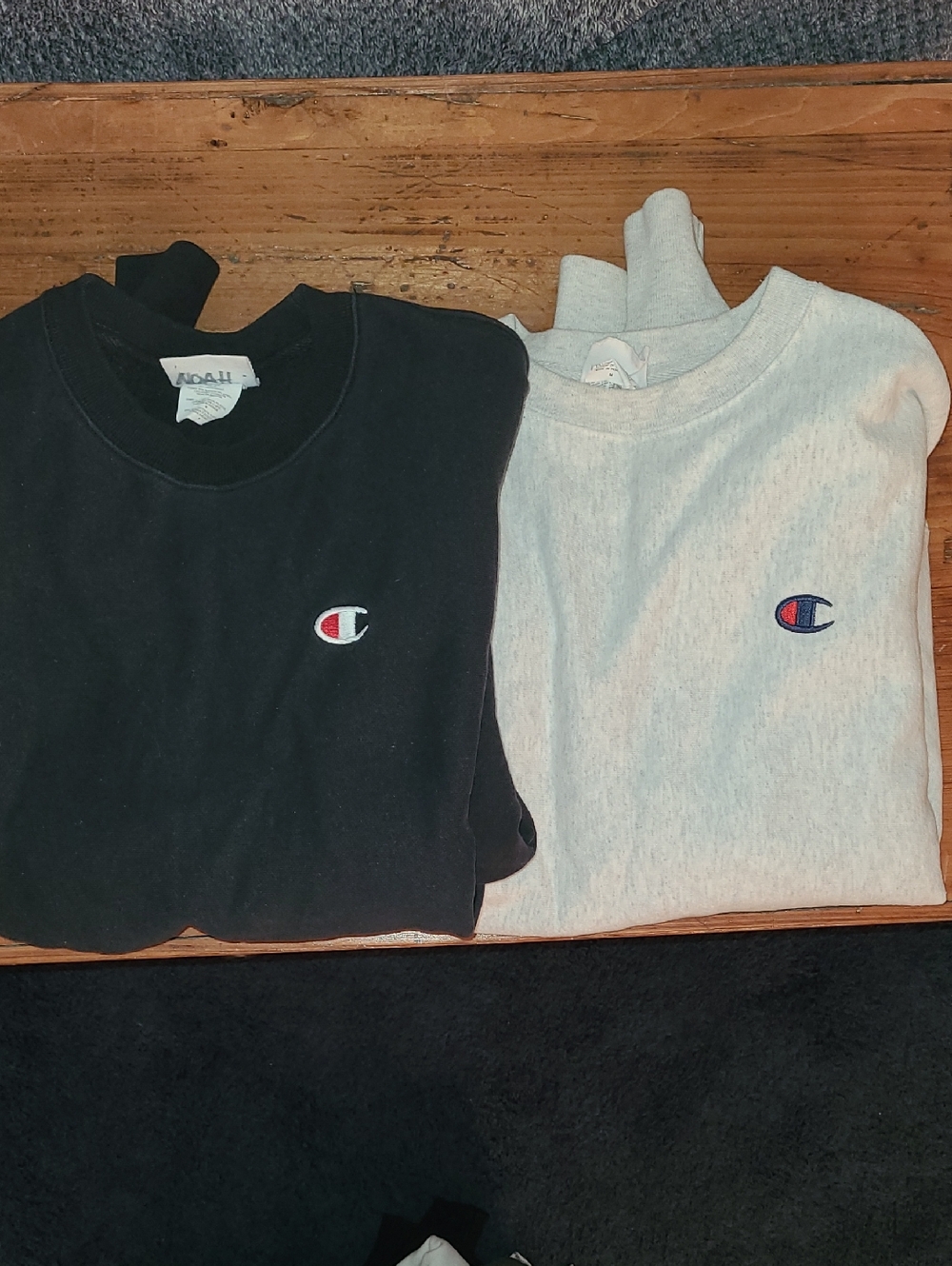 2 Champion Crewneck Sweatshirts Mens Medium